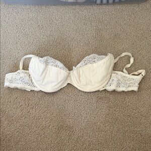 Victoria's Secret Cream Lace Bra